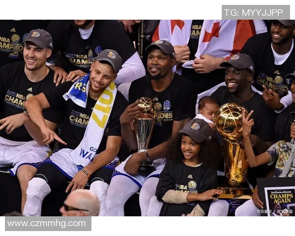 2016年NBA季后赛勇士与雷霆第七场激战回顾与精彩瞬间分析