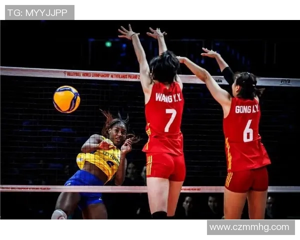 重庆排球队比赛经验引发热议球迷对战术选择与选手表现展开激烈讨论