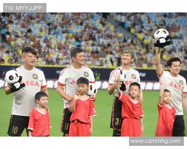 哪个足球明星身穿ICD品牌服装引发时尚热潮揭秘