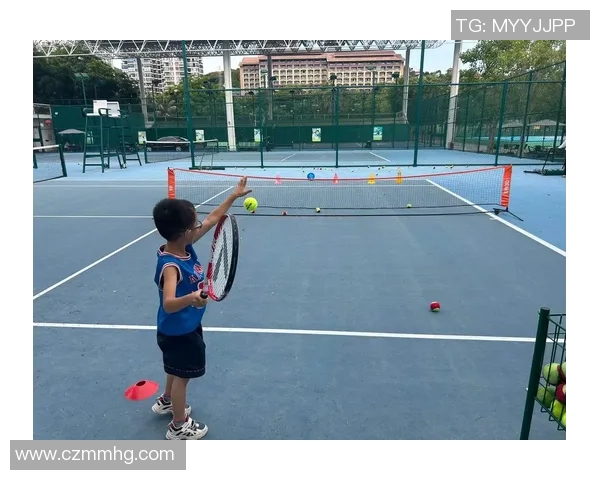 广州网球队耐力训练揭秘:提升竞技水平的关键因素与技巧分析 广州网球队耐力训练揭秘:提升竞技水平的关键因素与技巧分析